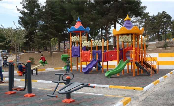 Tokat'ta yanan çocuk parkı tekrar açıldı
