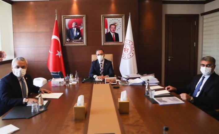 Vali Gürel ve milletvekili Ünal'dan Bakan Kasapoğlu'na ziyaret