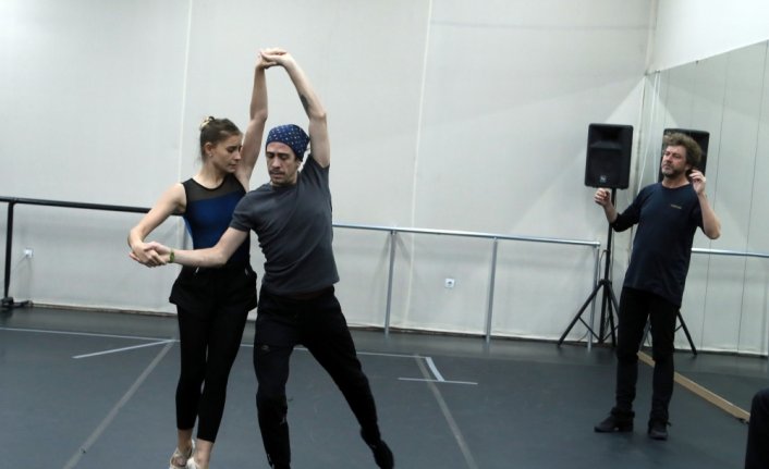 Balet ve koreograf Tan Sağtürk: 