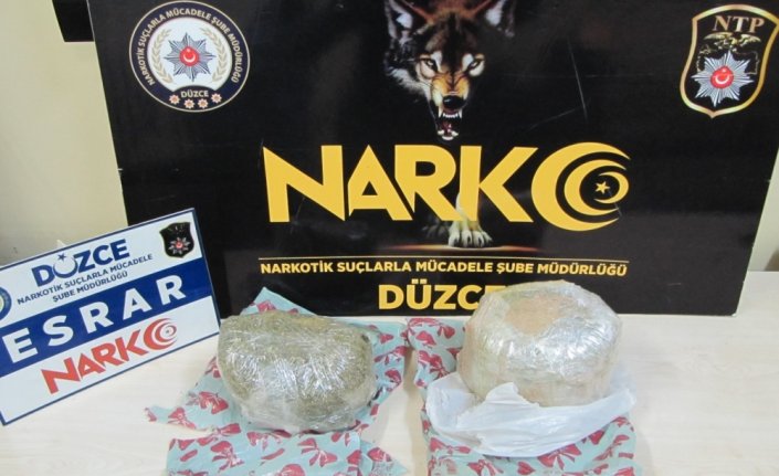 Düzce'de uyuşturucu operasyonunda yakalanan iki şüpheliden biri tutuklandı