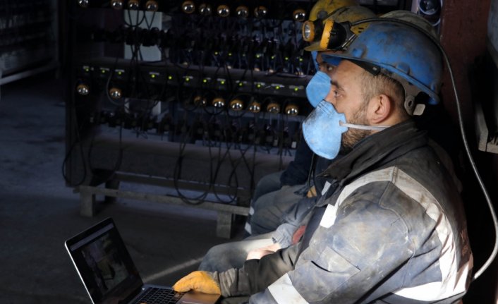 Amasya'da madenciler, AA'nın 