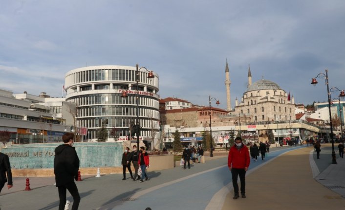 Bolu'nun en yoğun caddesine 