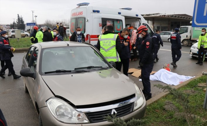 Düzce'de ambulansla otomobil çarpıştı: 1 ölü, 2 yaralı