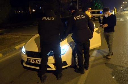 Karabük'te sokağa çıkma kısıtlamasına uymayan kişiye ceza