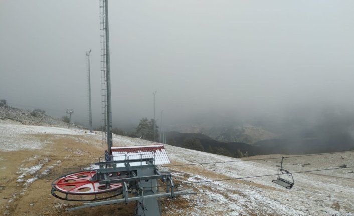 Keltepe Kayak Merkezi kış sezonunda ziyaretçilerini bekliyor