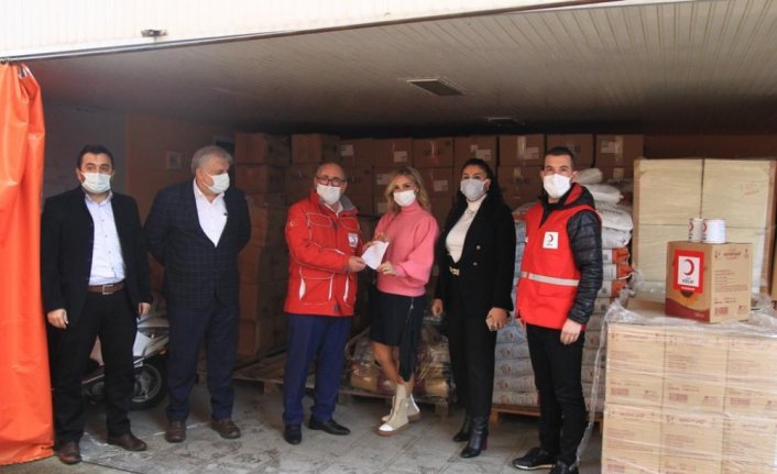 Samsun Mutluluğun Kanatları Derneğinden ihtiyaç sahiplerine gıda desteği