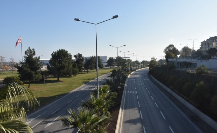 Samsun ve çevre iller sokağa çıkma kısıtlaması nedeniyle sessizliğe büründü