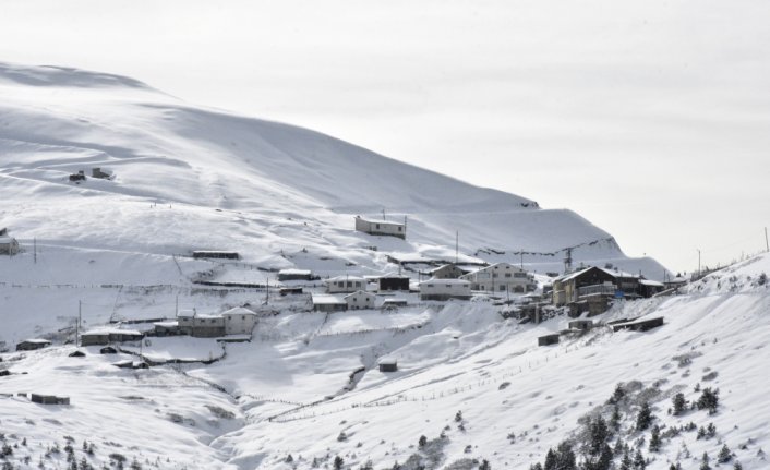 Zigana Kış Sporları ve Turizm Merkezi misafirlerini bekliyor