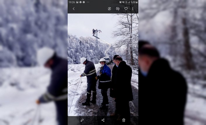 Alaplı'da elektrik hatlarındaki arıza onarım çalışması sürüyor