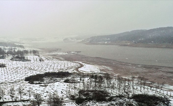 Kar yağışıyla İstanbul'un barajlarındaki su seviyesini yüzde 30'a yükseldi