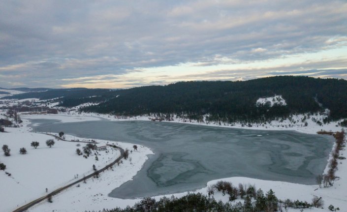 Karabük'te kar manzarası havadan görüntülendi