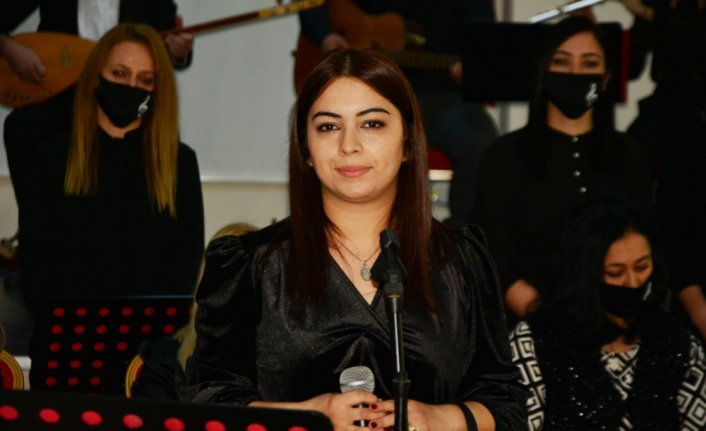 Karabük'te öğretmenler sahneye öğrencileri için çıktı