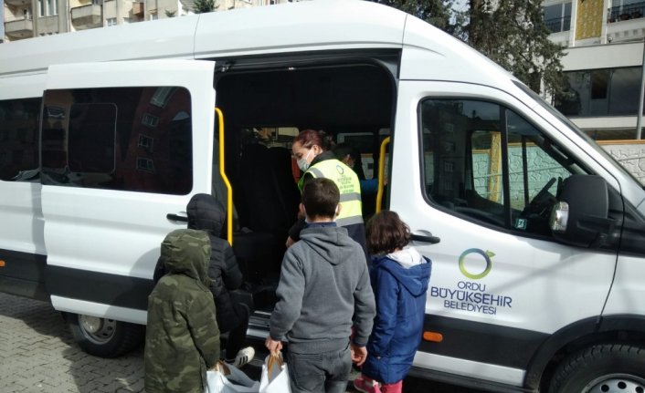 Ordu Büyükşehir Belediyesinden ihtiyaç sahibi çocukları ısıtan yardım