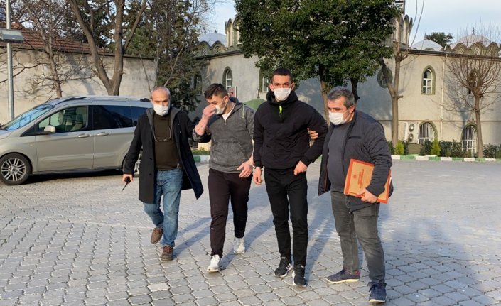 Samsun'da darbettikleri Irak uyruklu kişiyi gasbeden 2 şüpheli yakalandı