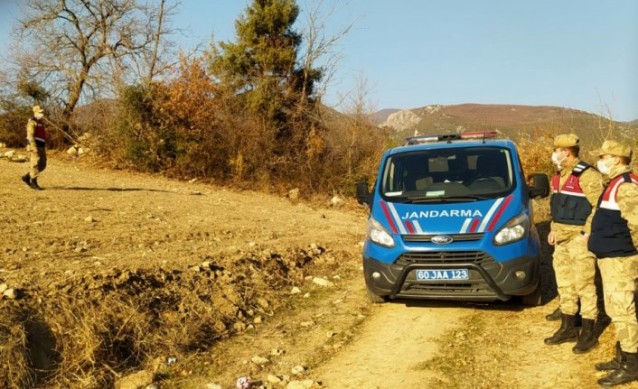 Tokat'ta tarlada Roma dönemine ait olduğu tahmin edilen mezarlık bulundu
