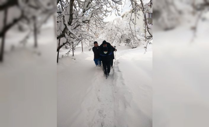 Zonguldak'ta kar yağışı nedeniyle 126 köy yolu ulaşıma kapandı