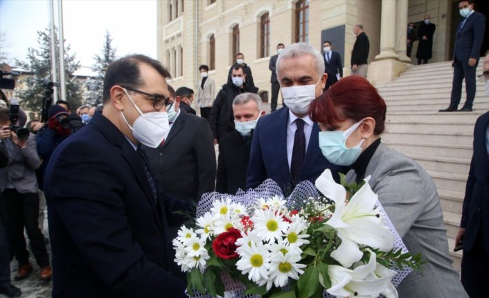 Bakan Dönmez'den, Kastamonu'daki elektrik kesintileriyle ilgili açıklama: