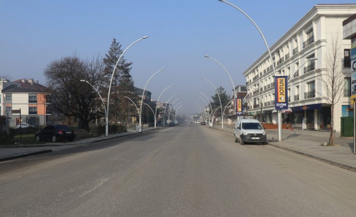 Doğu Marmara ve Batı Karadeniz'de cadde ve sokaklarda sessizlik hakim