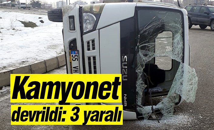 Kamyonet devrildi: 3 yaralı