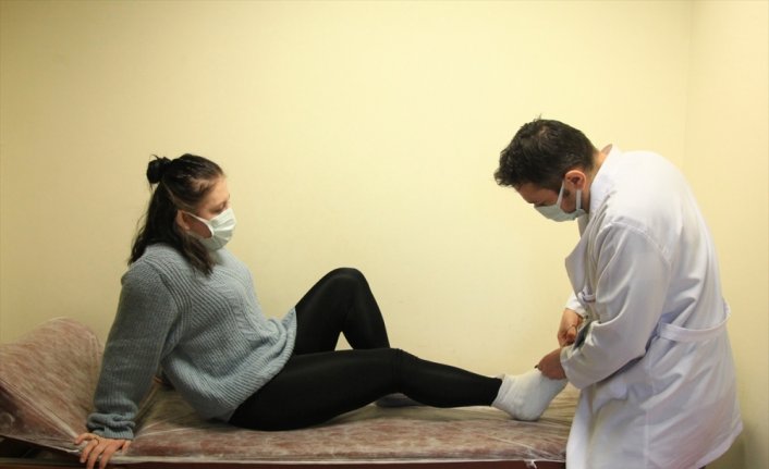 Samsun'da görevli doktor 1,5 ayda iki kez yakalandığı Kovid-19'u yendi