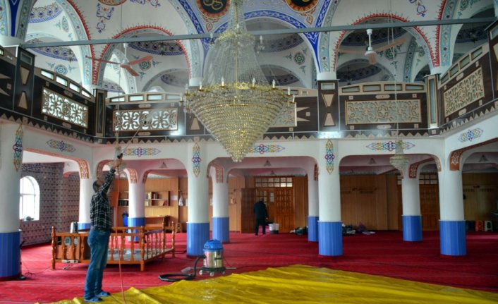 Alaplı'da camiler ramazana hazırlanıyor
