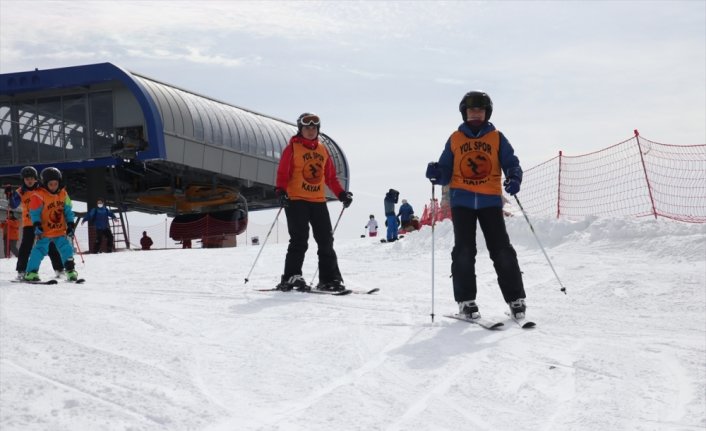Geleceğin kayakçıları Ilgaz'da yetişiyor
