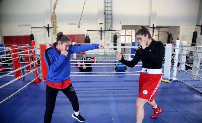 Genç Kadınlar Boks Milli Takımı'nın dünya şampiyonası hazırlıkları, Kastamonu'da başladı