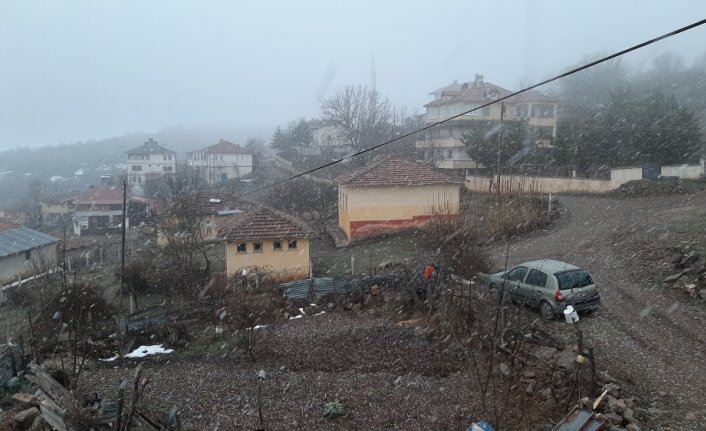 Kartepe ve Keltepe'de kar yağışı etkili oluyor