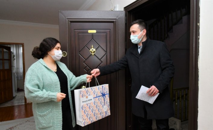 Samsun Büyükşehir Belediye Başkanı Demir başarılı öğrencileri ödüllendirdi