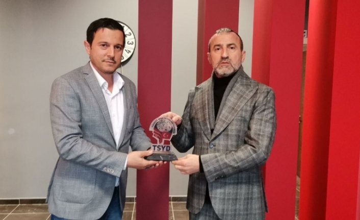 TFF Yönetim Kurulu Üyesi Hacıkerimoğlu, TSYD Trabzon Şubesini ziyaret etti