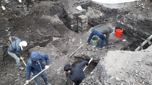 Trabzon'da otopark projesinin çalışmalarında tarihi doku gün yüzüne çıktı