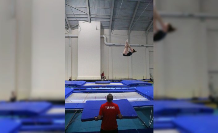 Trambolin Cimnastik Milli Takımı Avrupa Şampiyonası hazırlıklarını Bolu'da sürdürüyor