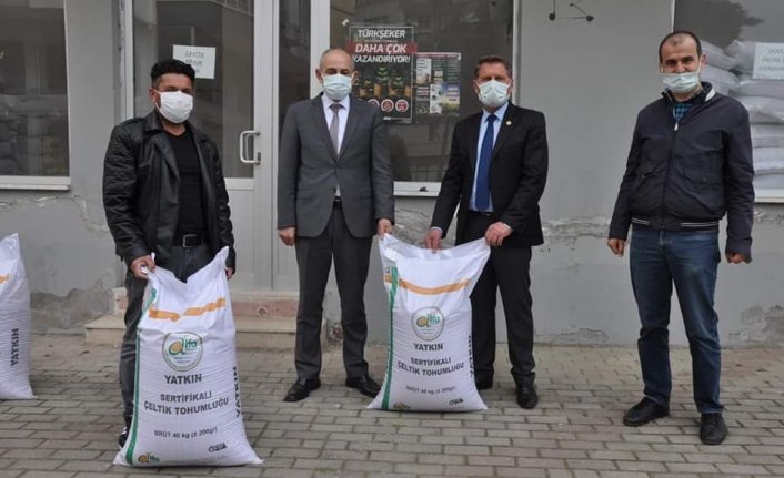 19 Mayıs'ta çiftçilere çeltik tohumu dağıtıldı