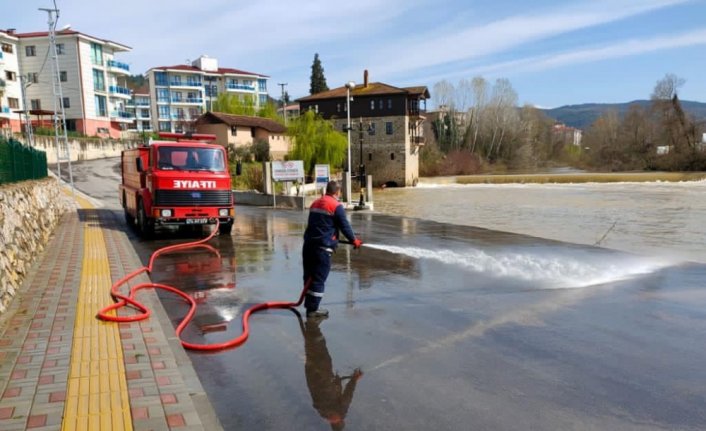 Bartın'da taşkın sonrası temizlik çalışması başlatıldı