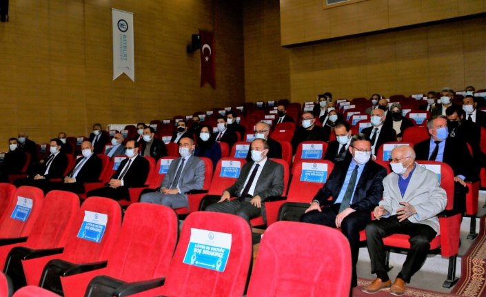 Bayburt Üniversitesi Rektörü Prof. Dr. Mutlu Türkmen görevine başladı