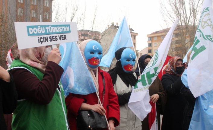 Bayburt'ta İHH, Çin'in Uygur Türklerine yönelik politikasını kınadı