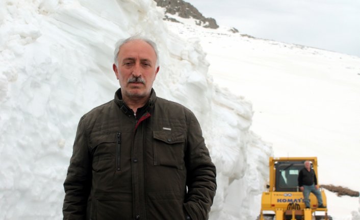 Bayburt'ta karla mücadele baharda da devam ediyor