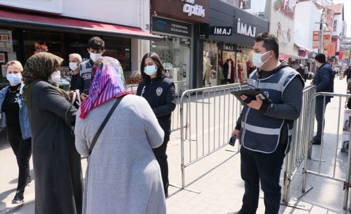 “Çok yüksek riskli“ Samsun'da Kovid-19 denetimleri sürüyor