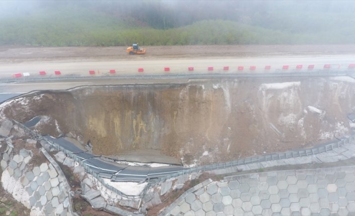 Çöken Batı Karadeniz bağlantı yolunda alternatif yol çalışması drone ile görüntülendi