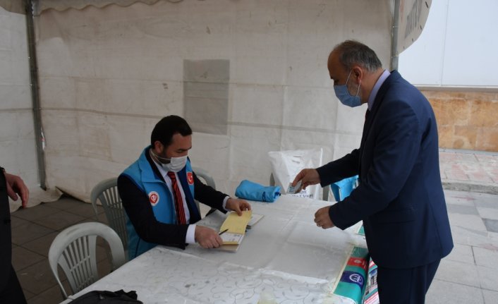 Çorum'da Müftülük ve TDV bağış standı açtı