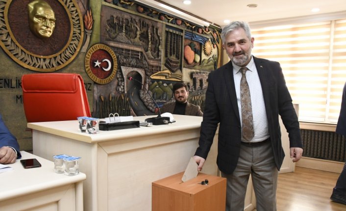 Gümüşhane İl Genel Meclis Başkanlığına yeniden Mehmet Emin Erdoğdu seçildi