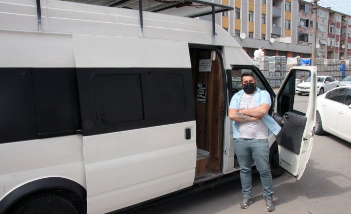 Karavana dönüştürdüğü servis minibüsüyle yollara düşecek
