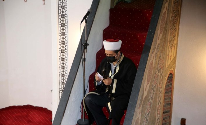 Kastamonu'daki Atabeygazi Camisi'nde kılıçlı hutbe geleneği asırlardır sürüyor
