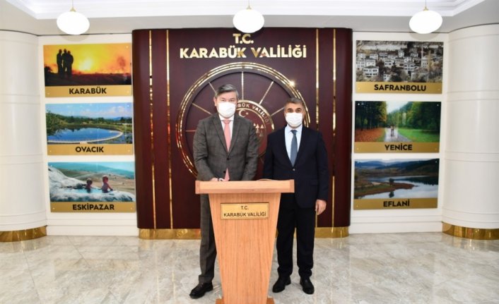 Kazakistan Büyükelçisi Saparbekuly, Vali Gürel’i ziyaret etti