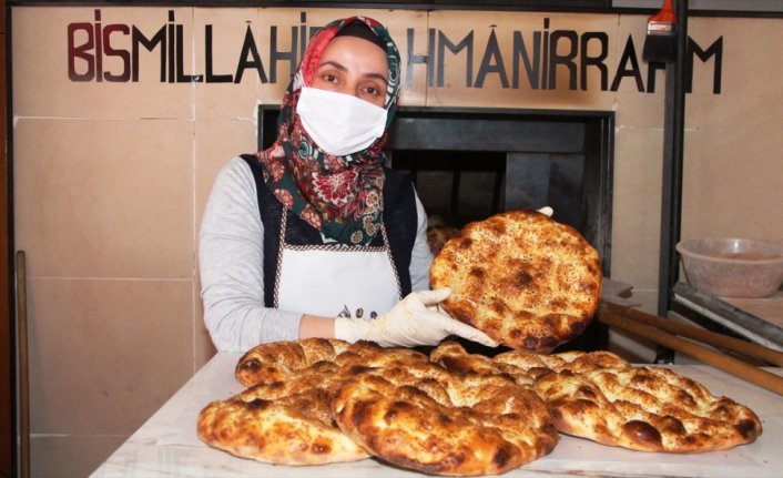 Ramazanda sıcak pideler İmren ustadan