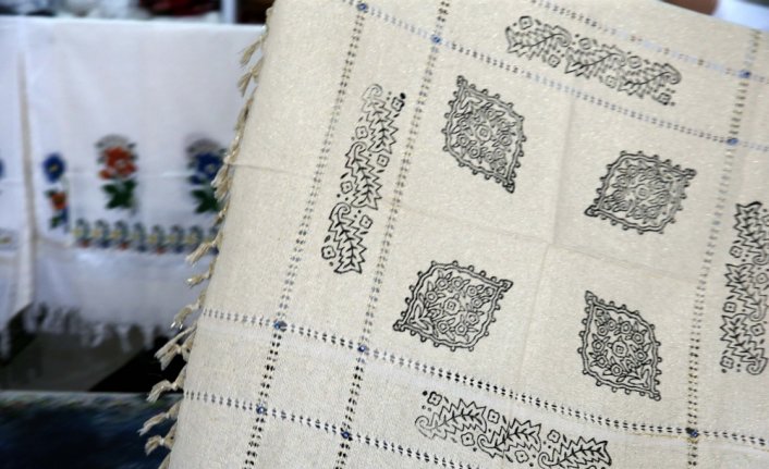 Tokat'ın 600 yıllık geleneksel el baskısı kıyafetleri süslüyor