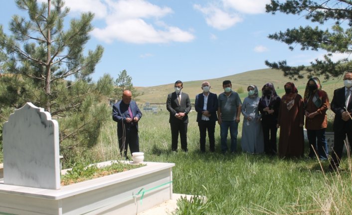 AA muhabiri Abdulkadir Nişancı, vefatının ikinci yılında kabri başında anıldı