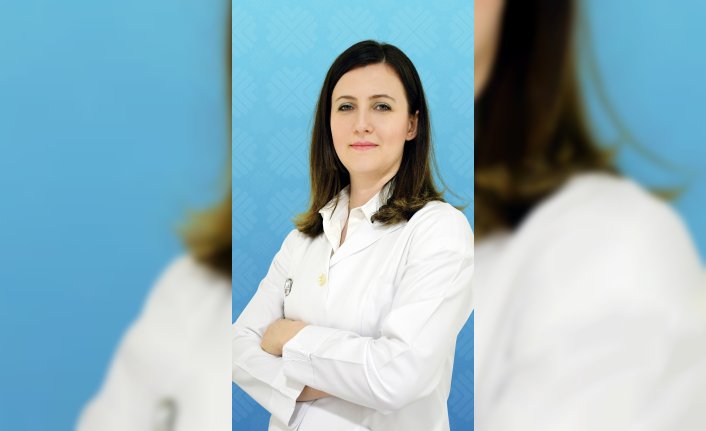 Çok yumuşak yatak ve yastık boyun düzleşmesine neden olabiliyor