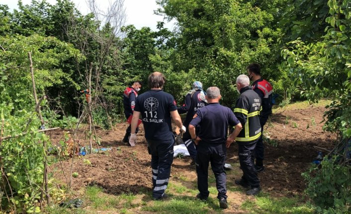 Düzce'de tarım aracının altında kalan kişi öldü