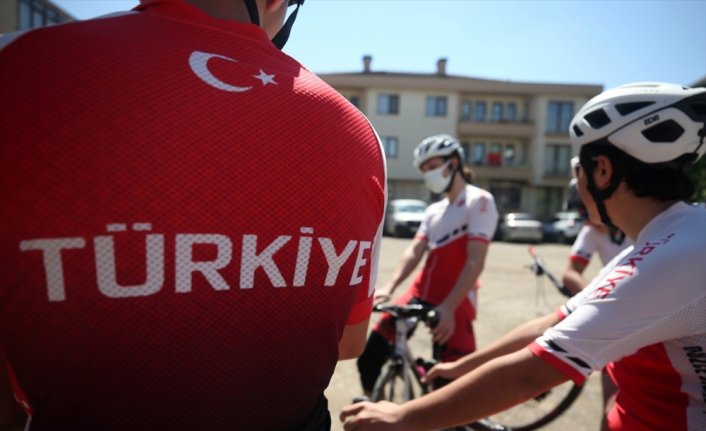 Düzceli gençler pedalları 